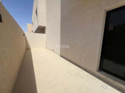 3 bedroom apartment in Al Malqa 4