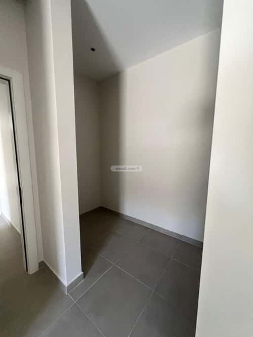3 bedroom apartment in Al Malqa 15