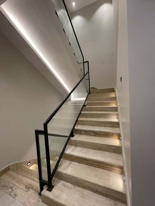 4 bedroom villa in Al Aridh 6