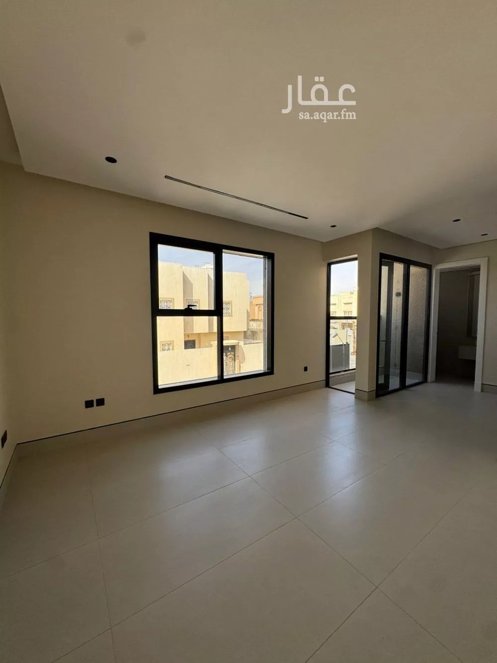 دور 4 غرف في الملك فهد 9