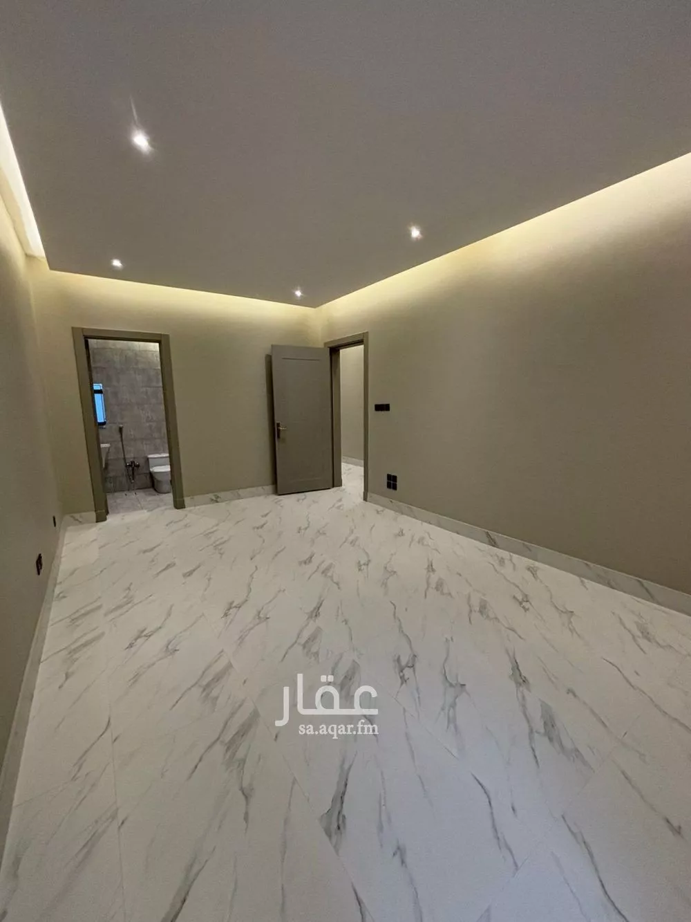 4 bedroom floor in Al Aridh 14