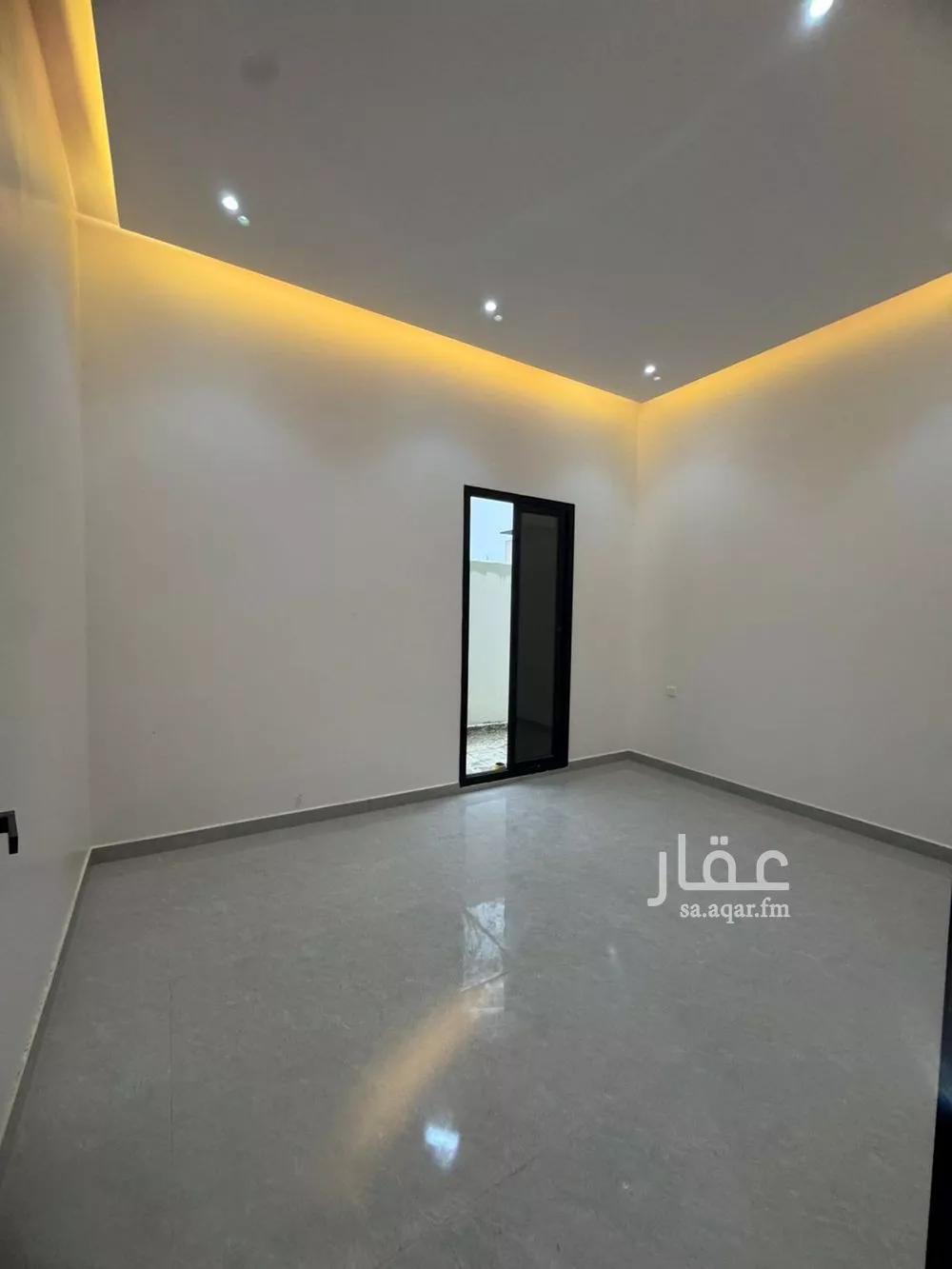 4 bedroom floor in Al Aridh 5