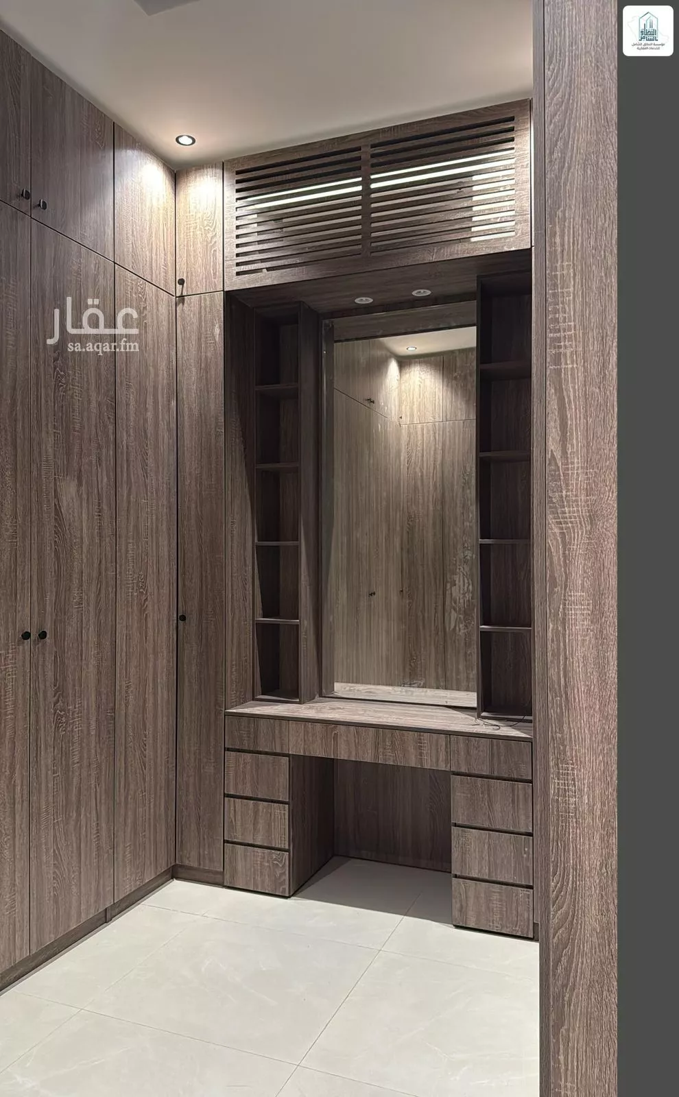 دور 4 غرف في الملك فهد 16