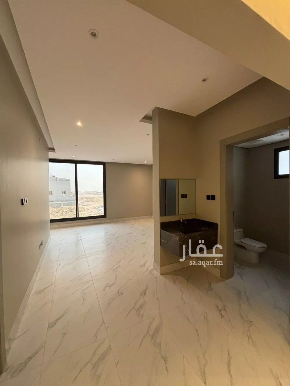 4 bedroom floor in Al Aridh 7