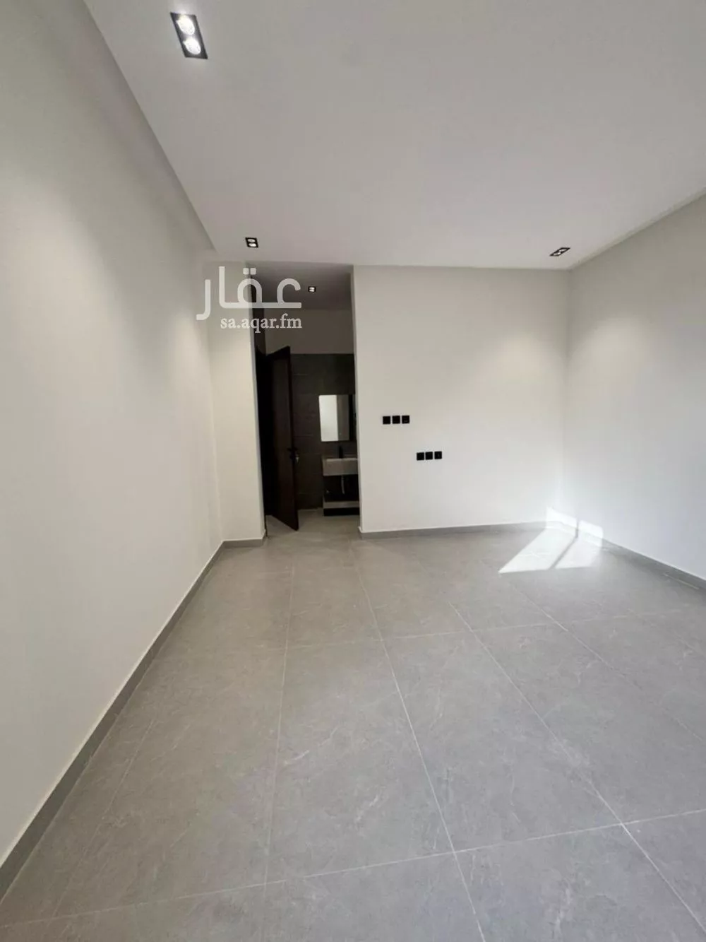 3 bedroom floor in Tuwaiq 4