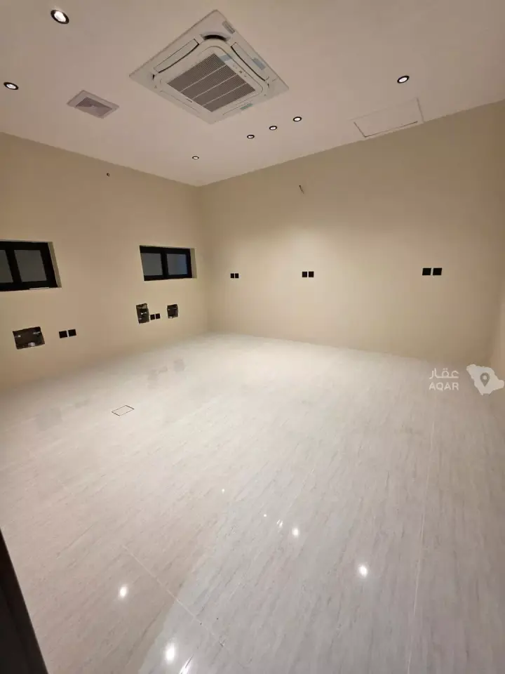 4 bedroom villa in Al Shiraa, Jeddah 7