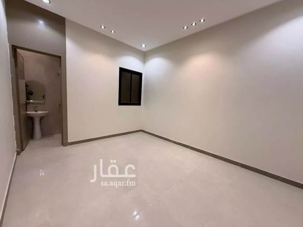4 bedroom floor in Taibah 7