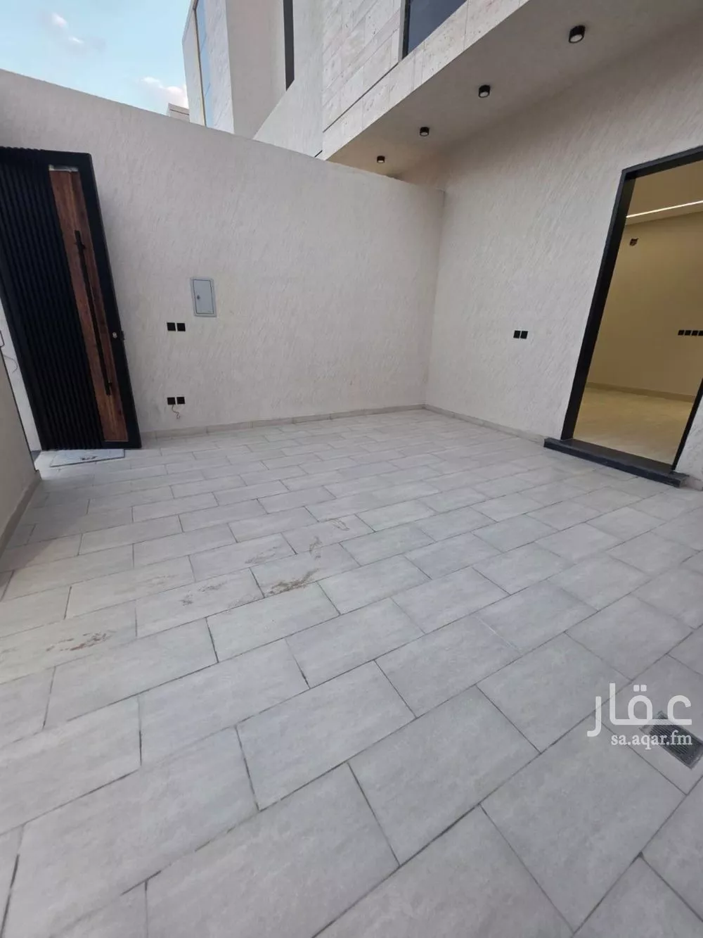 5 bedroom floor in Dhahrat Namar 2