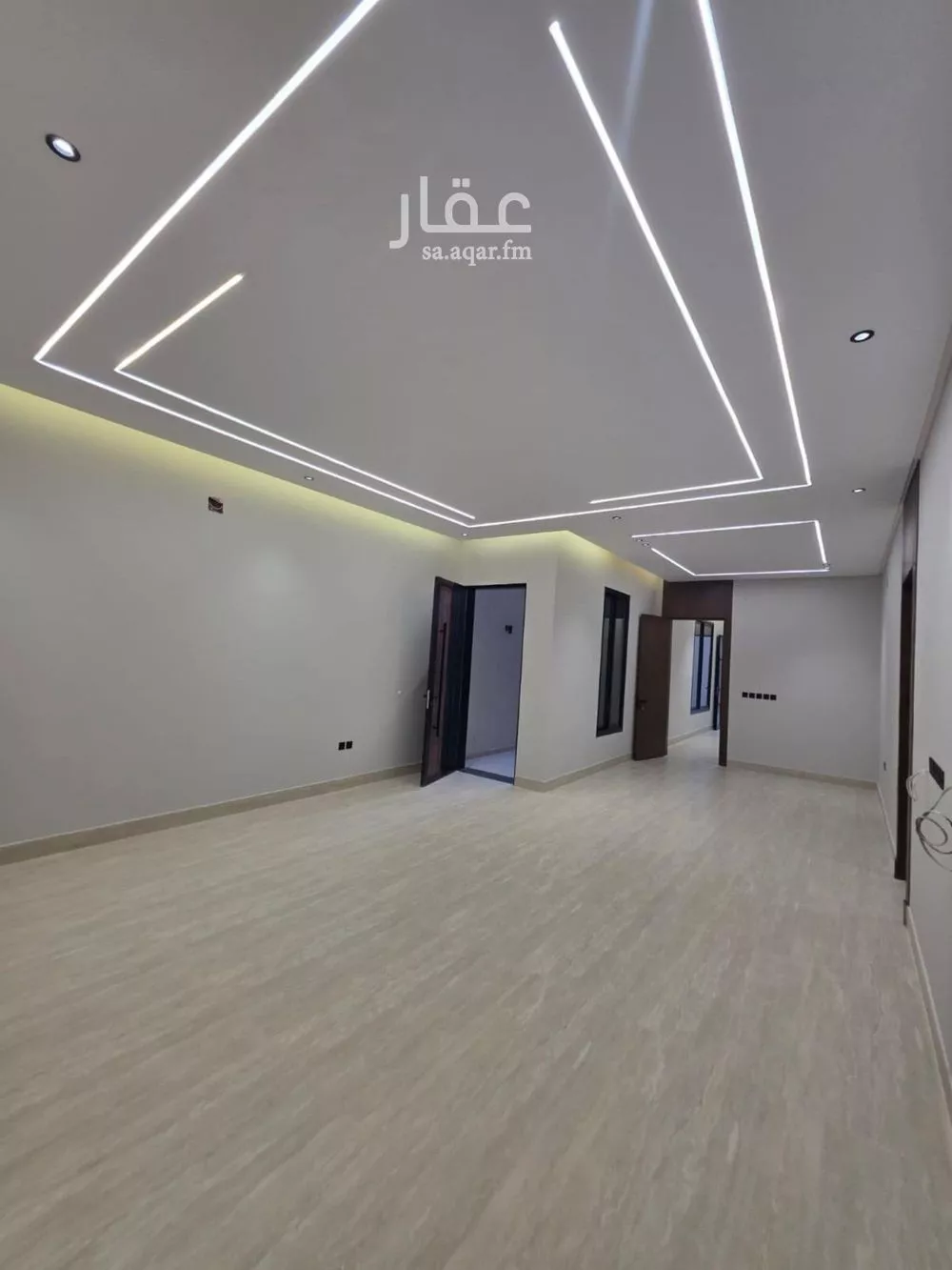 5 bedroom floor in Dhahrat Namar 4