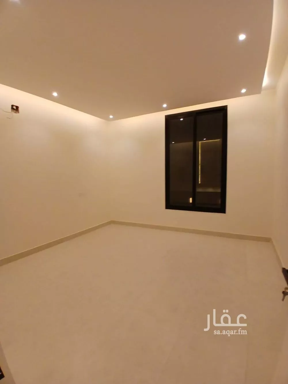 4 bedroom floor in Al Janadriyah 8