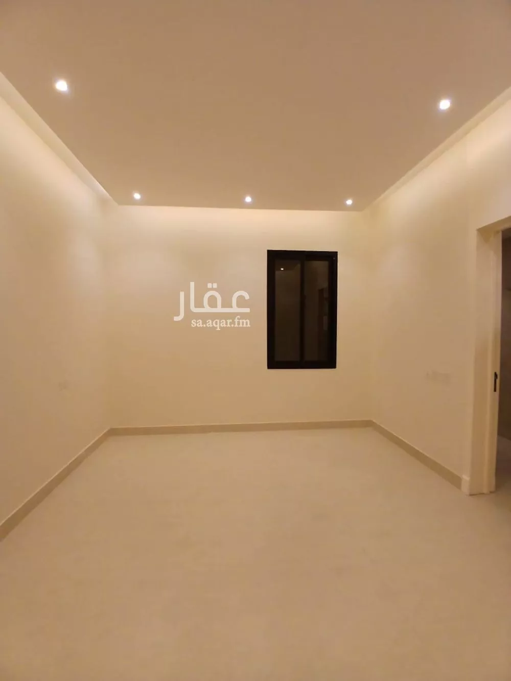 4 bedroom floor in Al Janadriyah 10