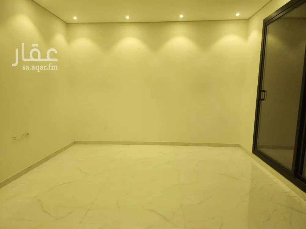 5 bedroom floor in Al Aridh 3