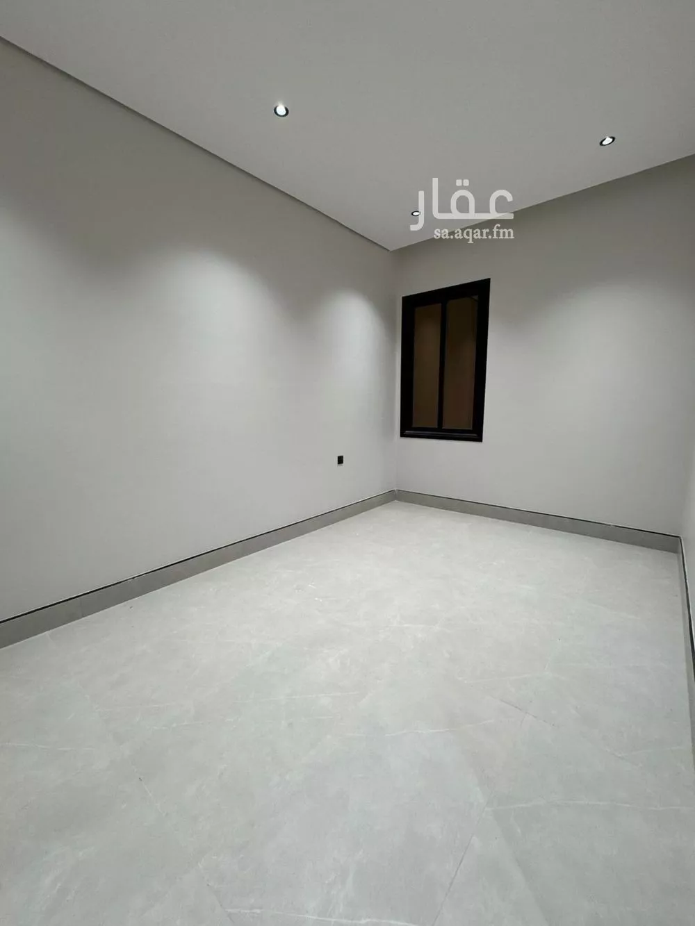 3 bedroom floor in Al Maizilah 4