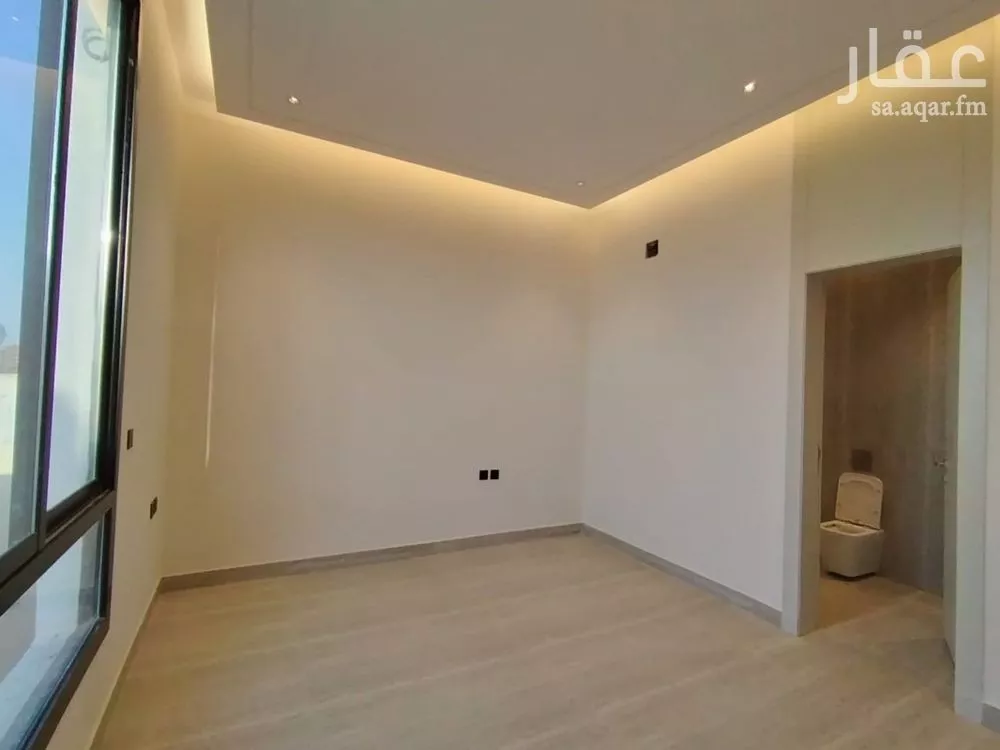 5 bedroom floor in Al Munsiyah 3
