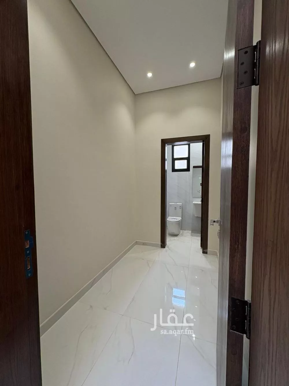 دور 6 غرف في السعادة 21