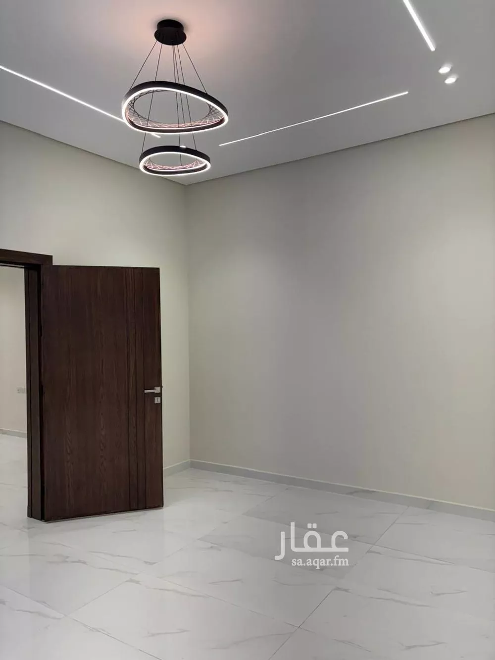 دور 6 غرف في السعادة 39