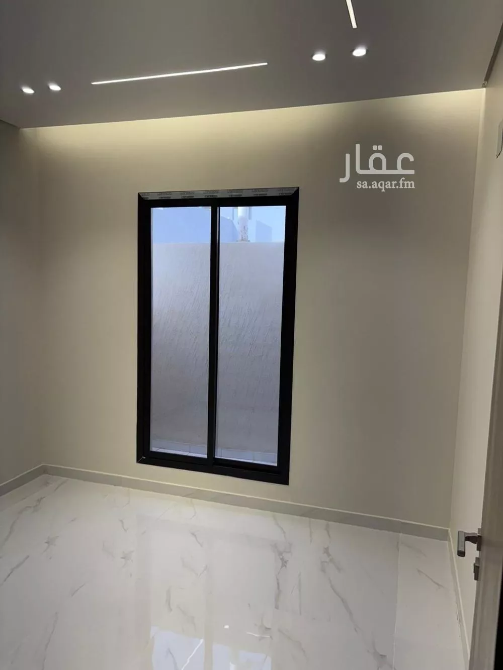 دور 6 غرف في السعادة 45