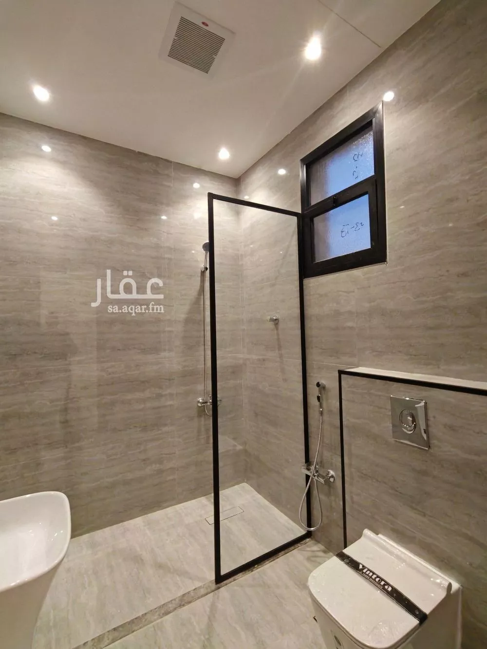 5 bedroom floor in Al Rimal 6