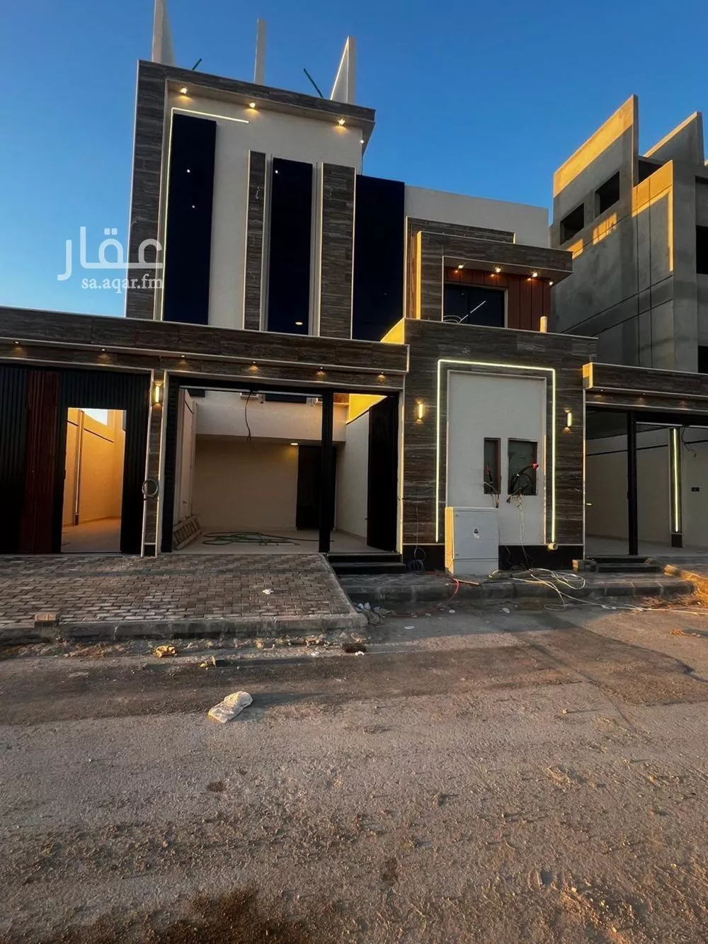 دور 5 غرف في طيبة 19