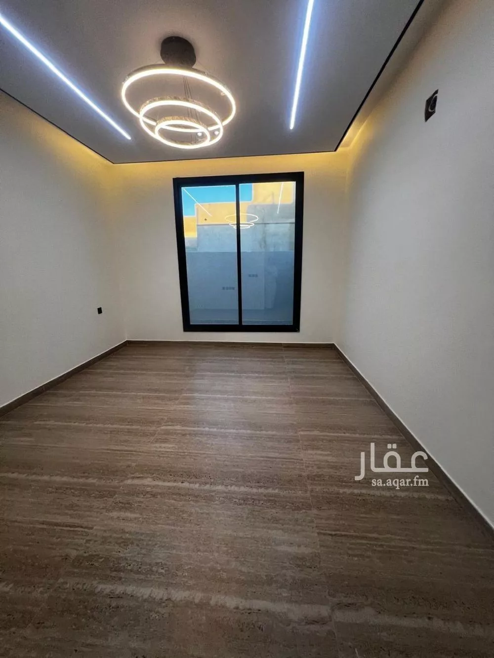 دور 5 غرف في طيبة 8