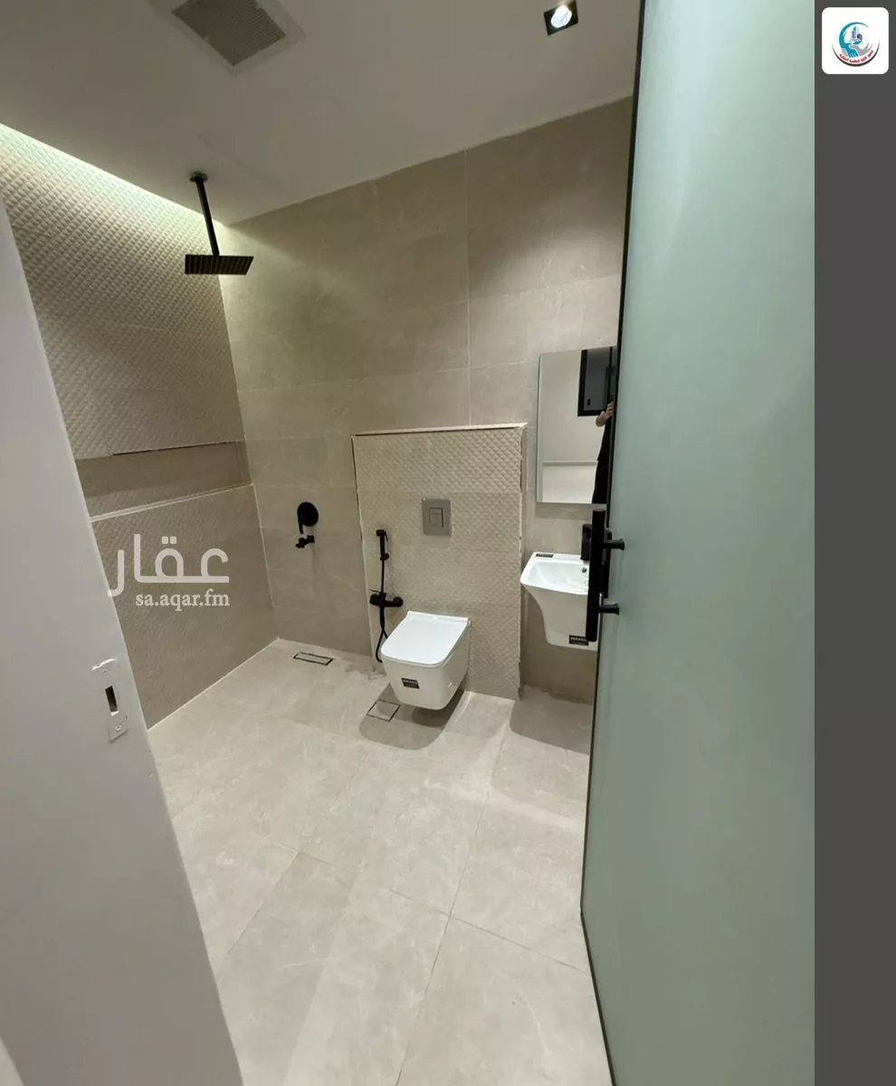 6 bedroom floor in Ash Sharq 15
