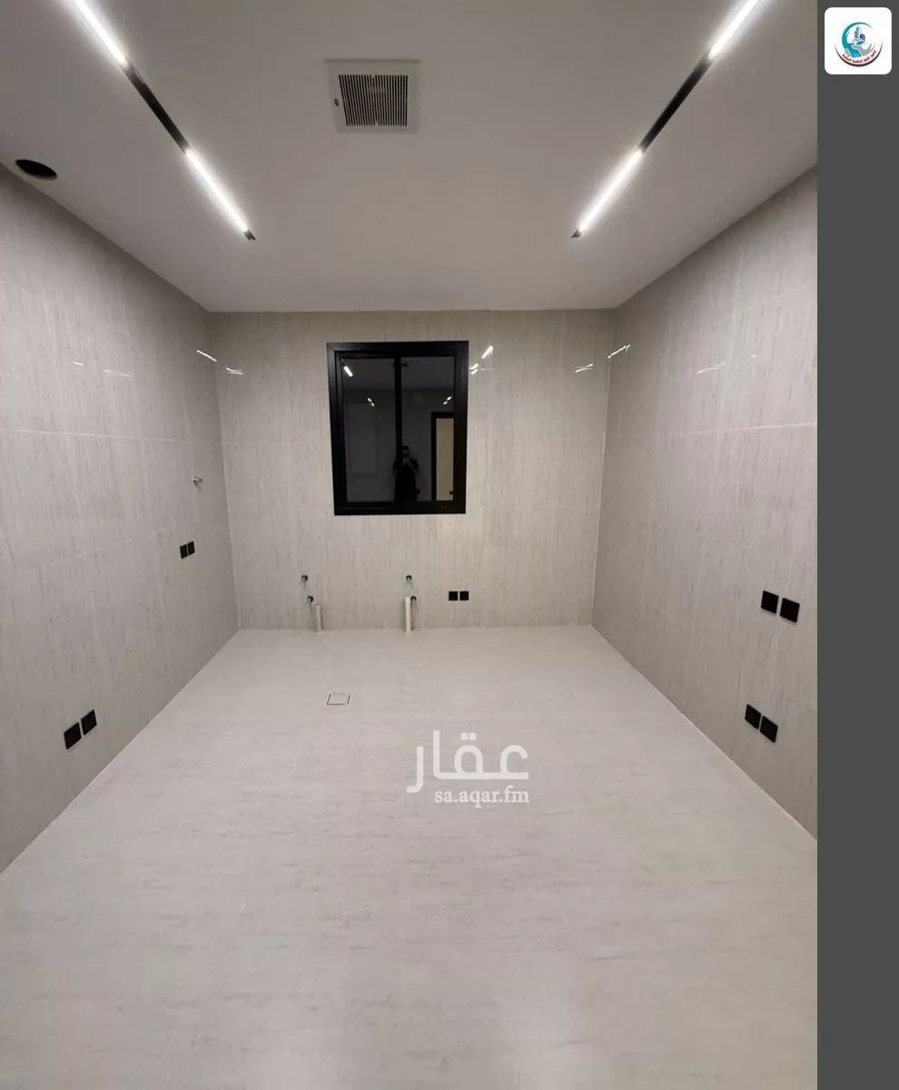 6 bedroom floor in Ash Sharq 17