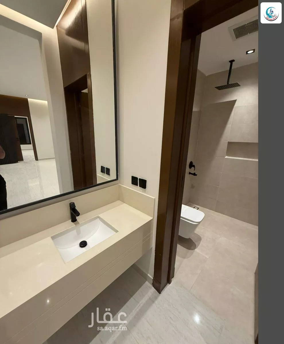 6 bedroom floor in Ash Sharq 8