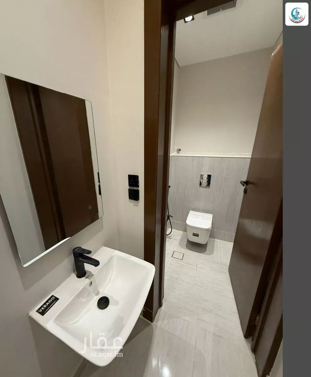 6 bedroom floor in Ash Sharq 9