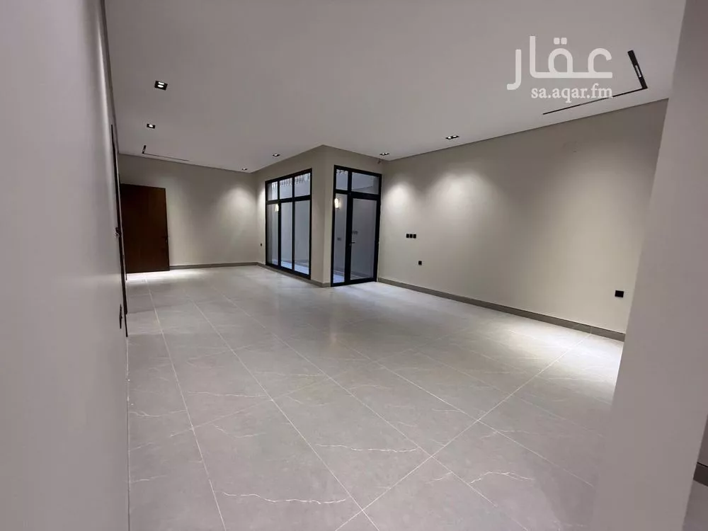 5 bedroom floor in Ishbiliyah 2