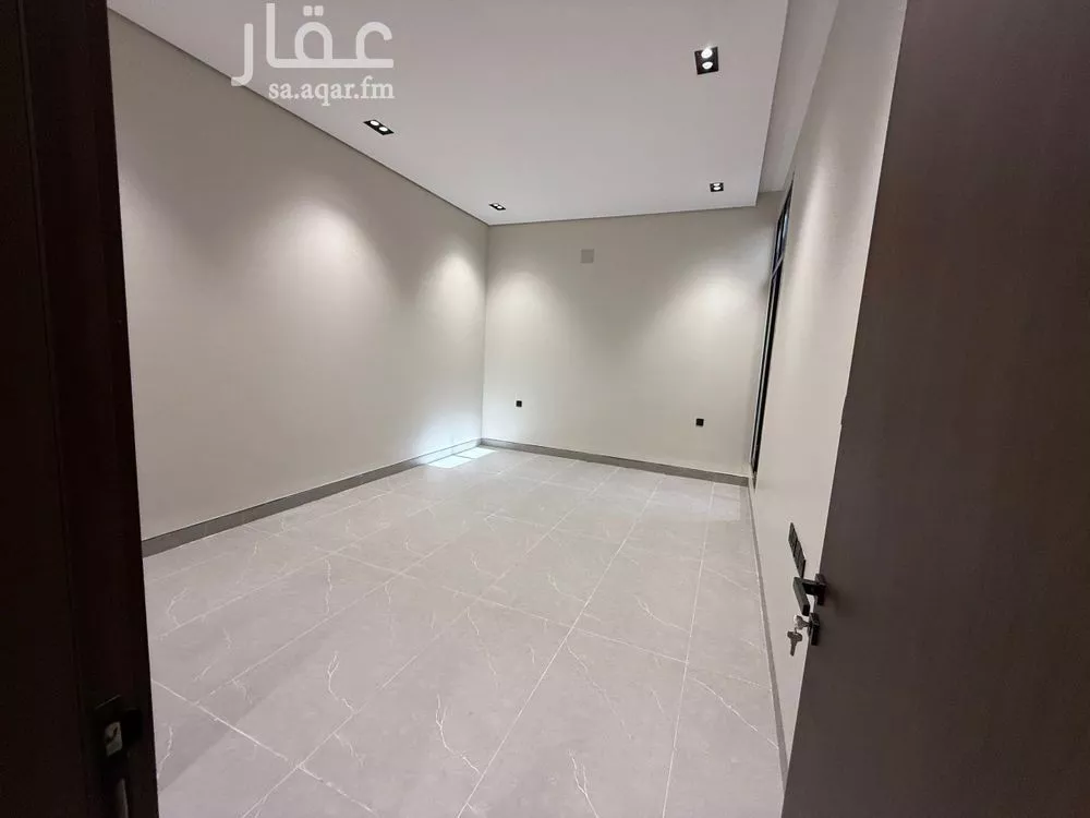 5 bedroom floor in Ishbiliyah 4