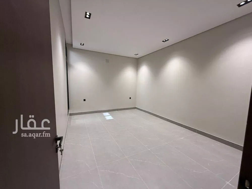 5 bedroom floor in Ishbiliyah 7