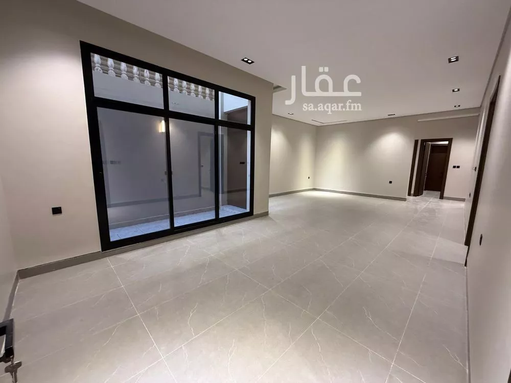 5 bedroom floor in Ishbiliyah 9