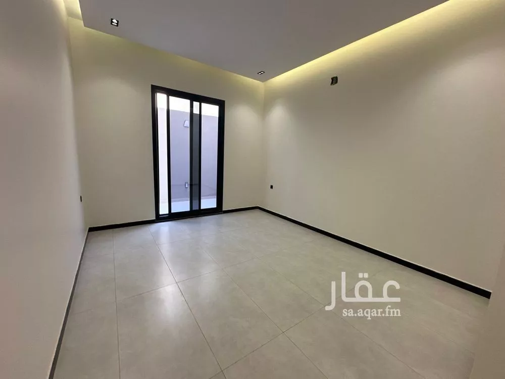 4 bedroom floor in Al Janadriyah 3