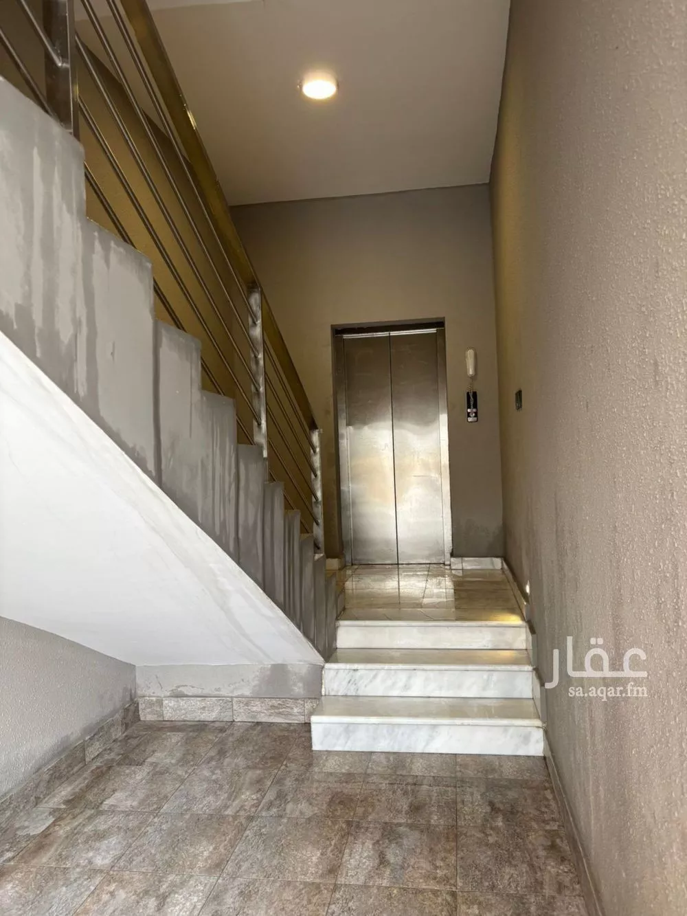 دور 4 غرف في العارض 4