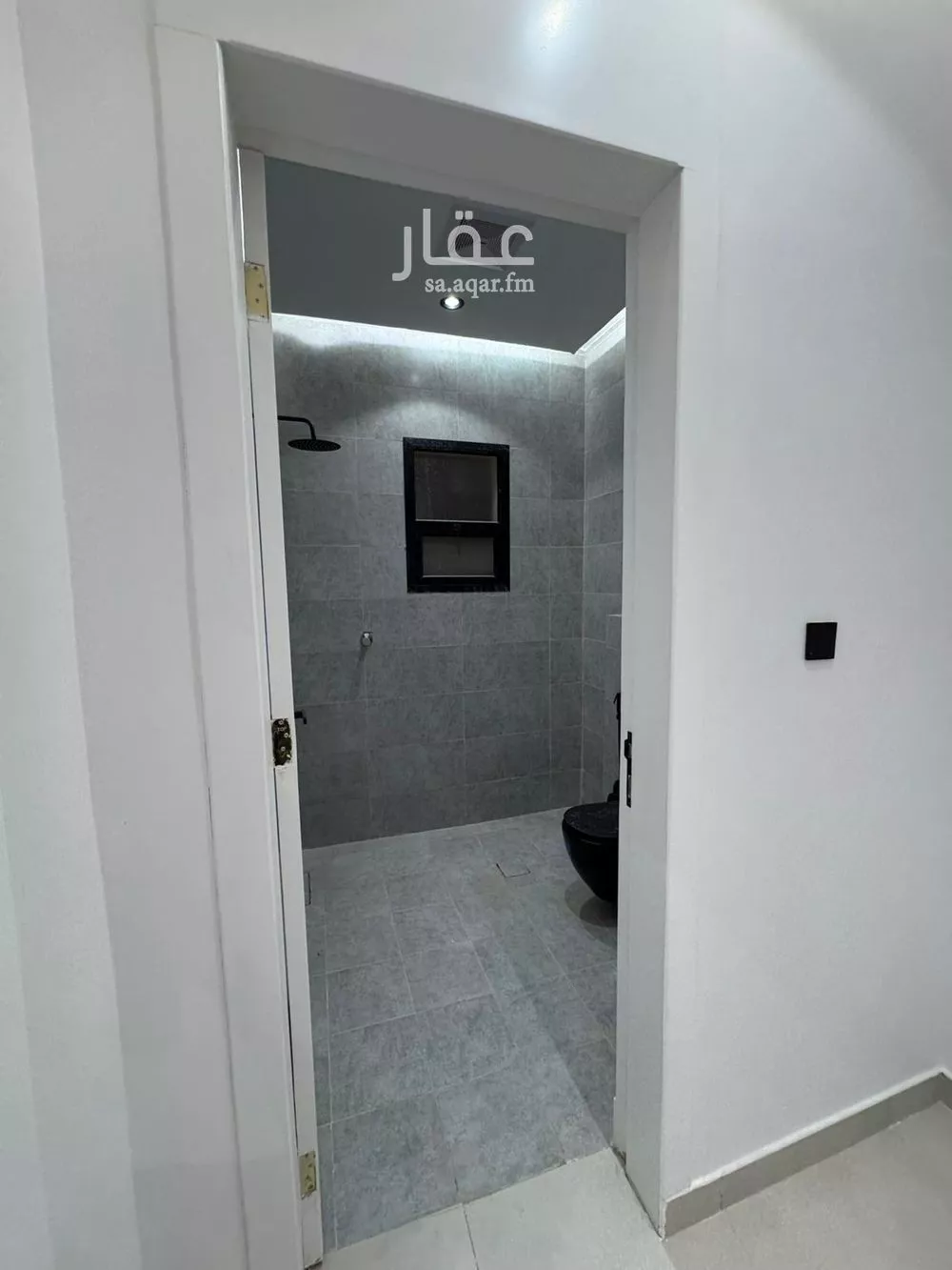 4 bedroom floor in Al Janadriyah 10