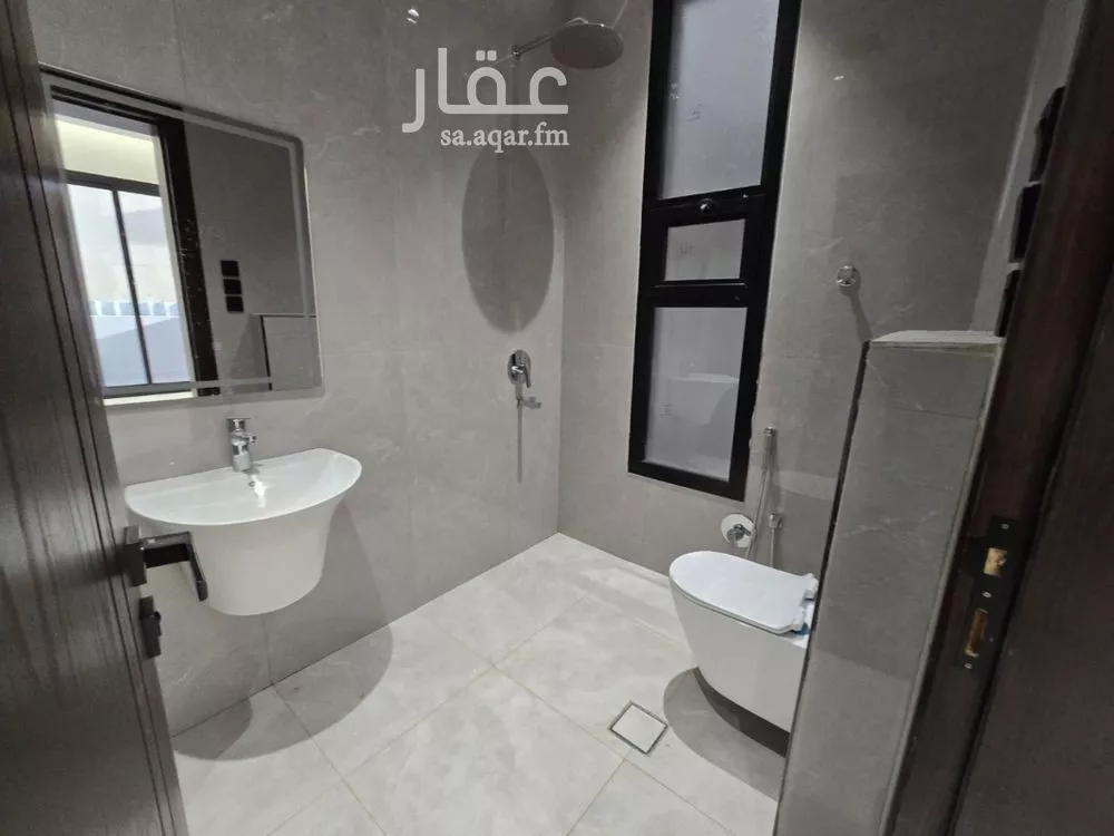 3 bedroom floor in Al Munsiyah 15