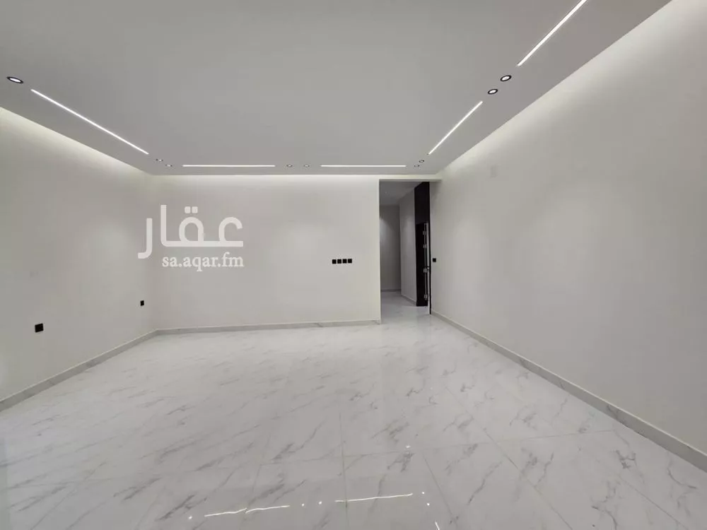 3 bedroom floor in Al Munsiyah 17