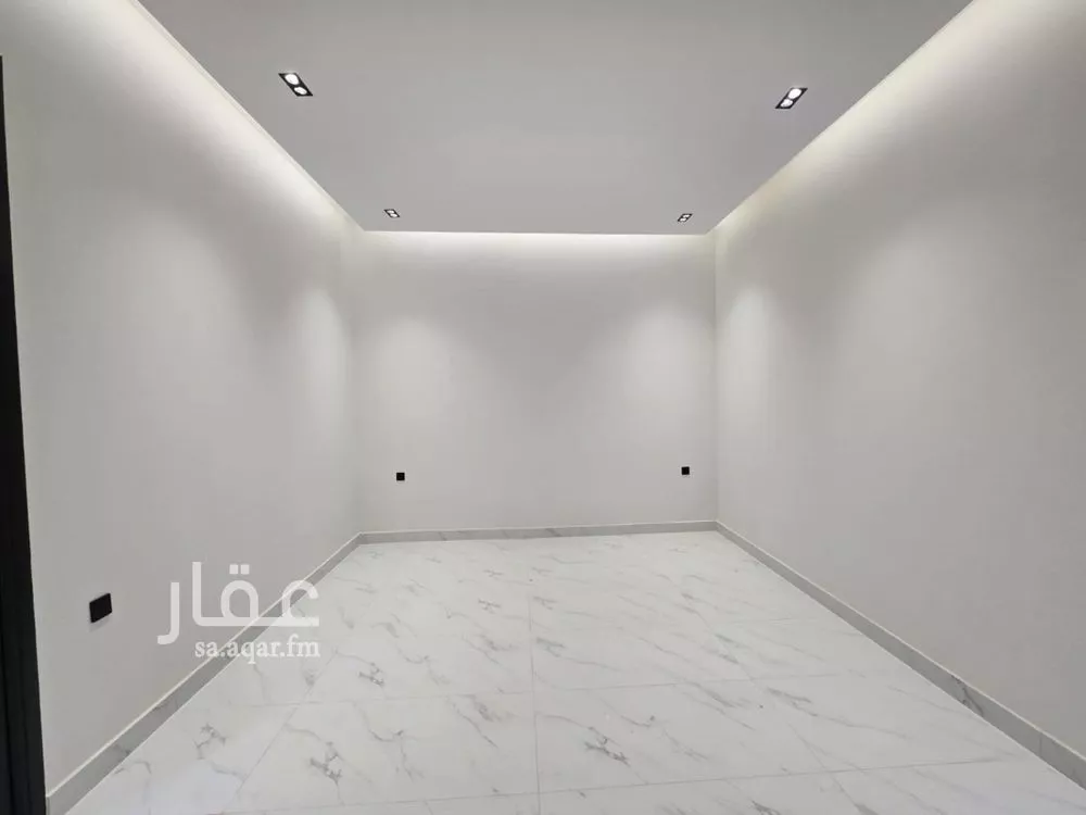 3 bedroom floor in Al Munsiyah 9