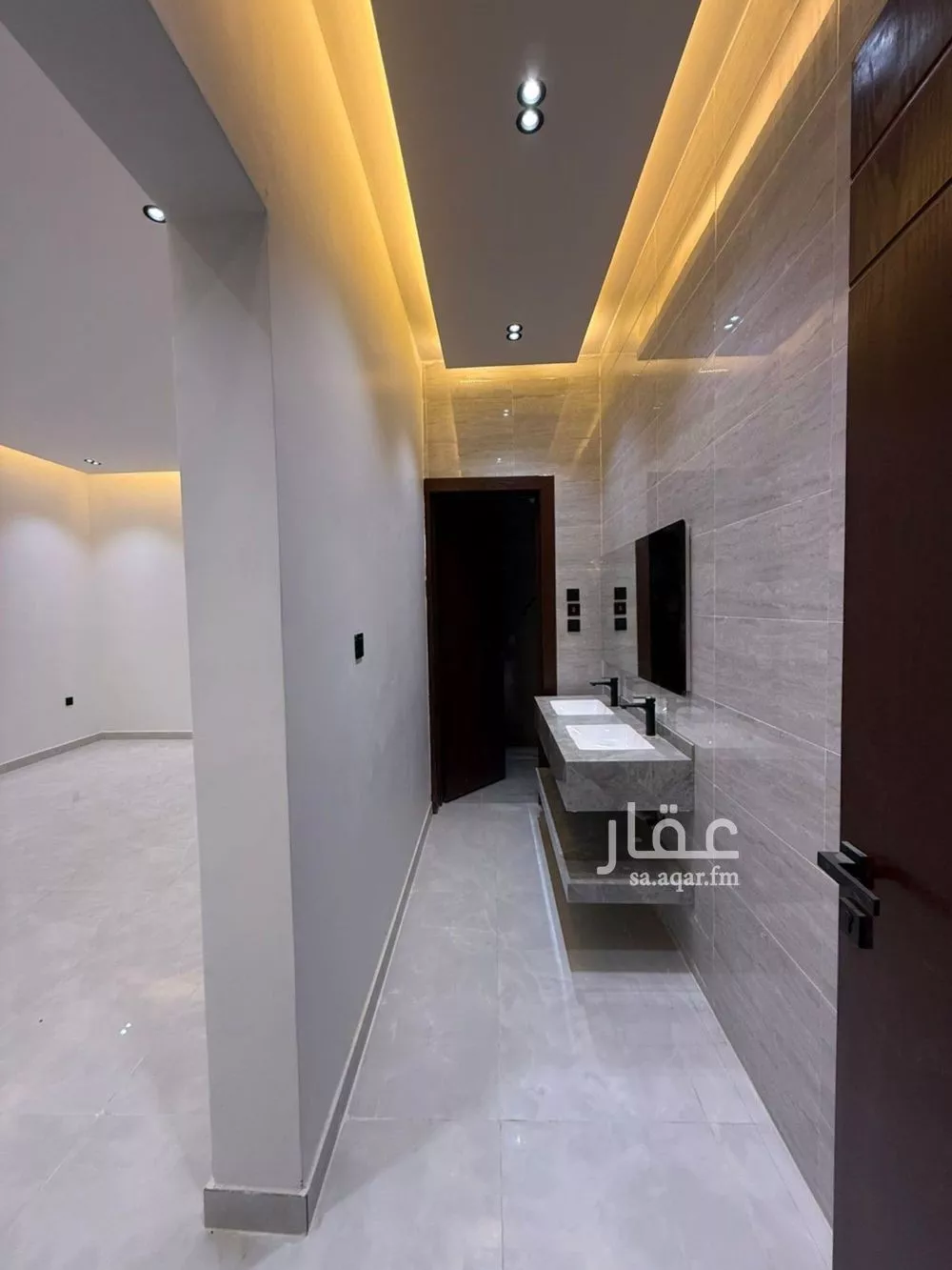 3 bedroom floor in Dahiat Namar 19