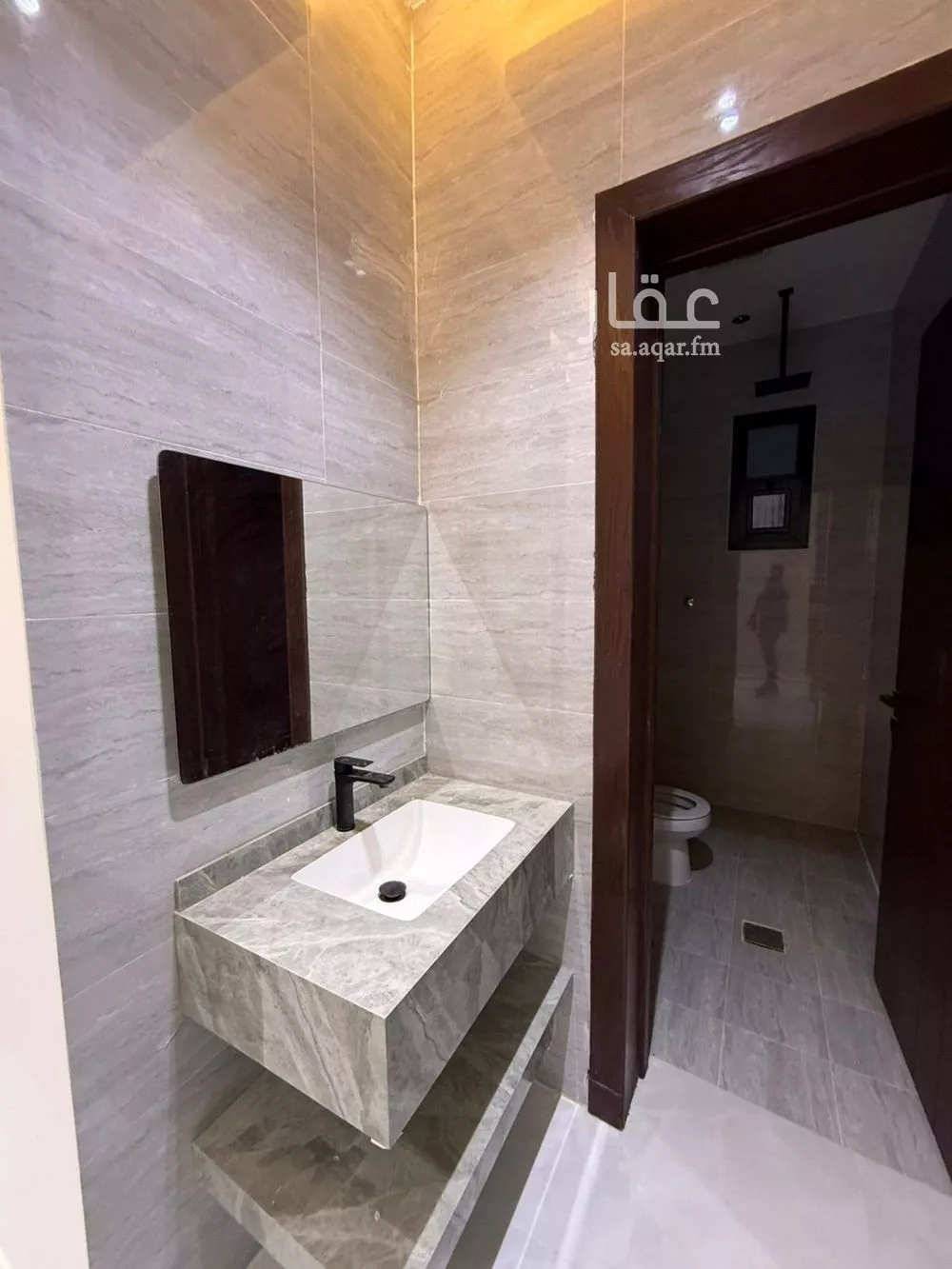 3 bedroom floor in Dahiat Namar 5