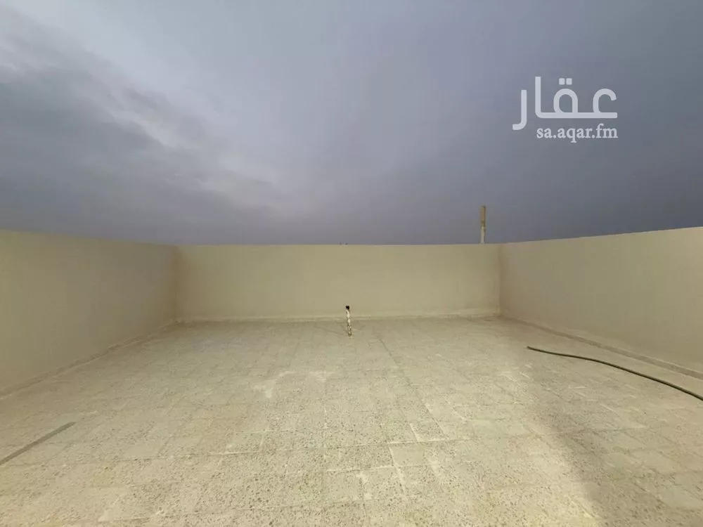 3 bedroom floor in Dahiat Namar 9