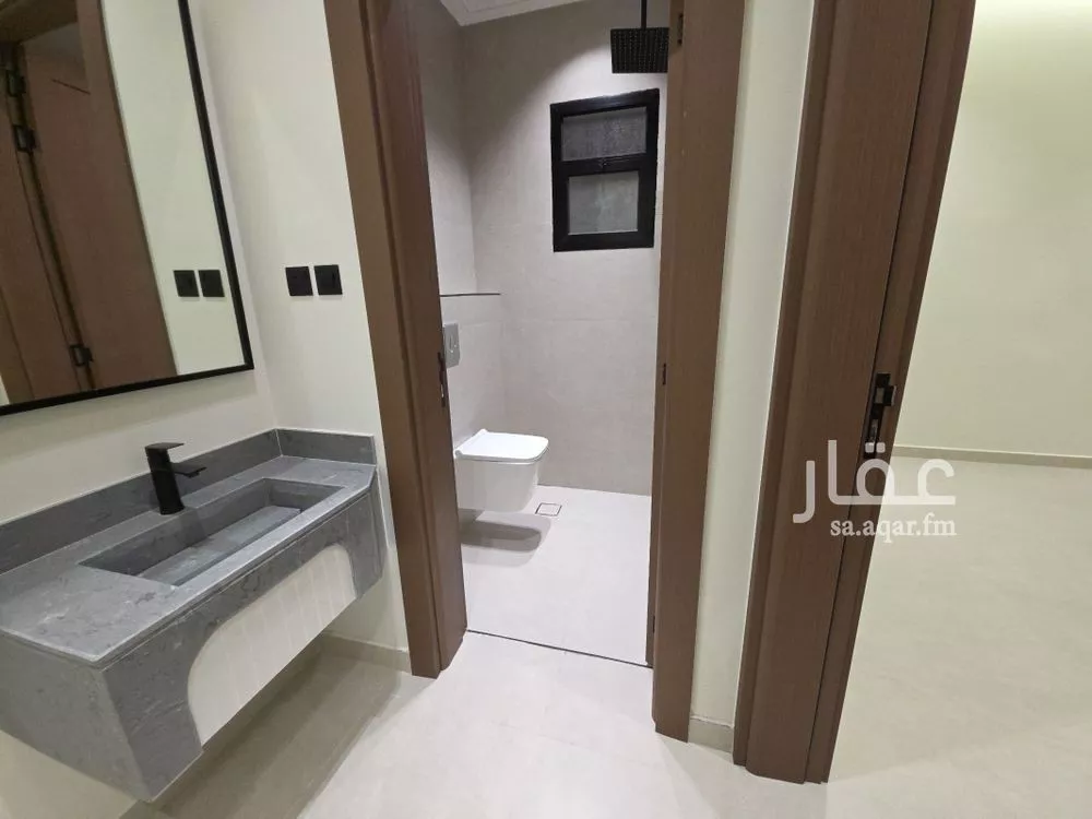 4 bedroom floor in Badr 5