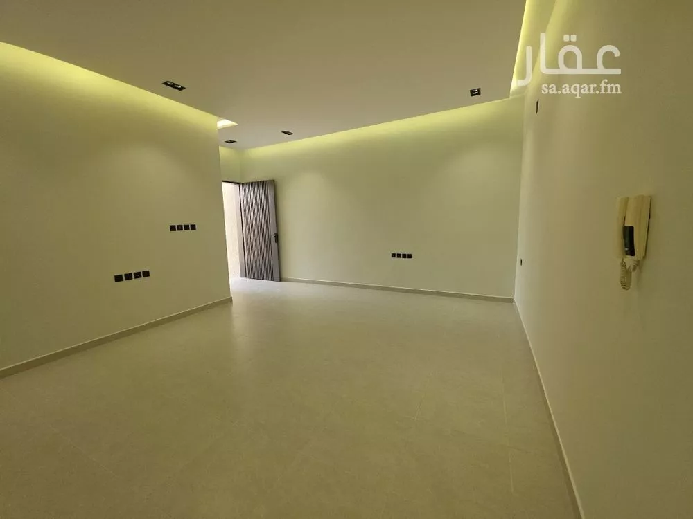 4 bedroom floor in Badr 9