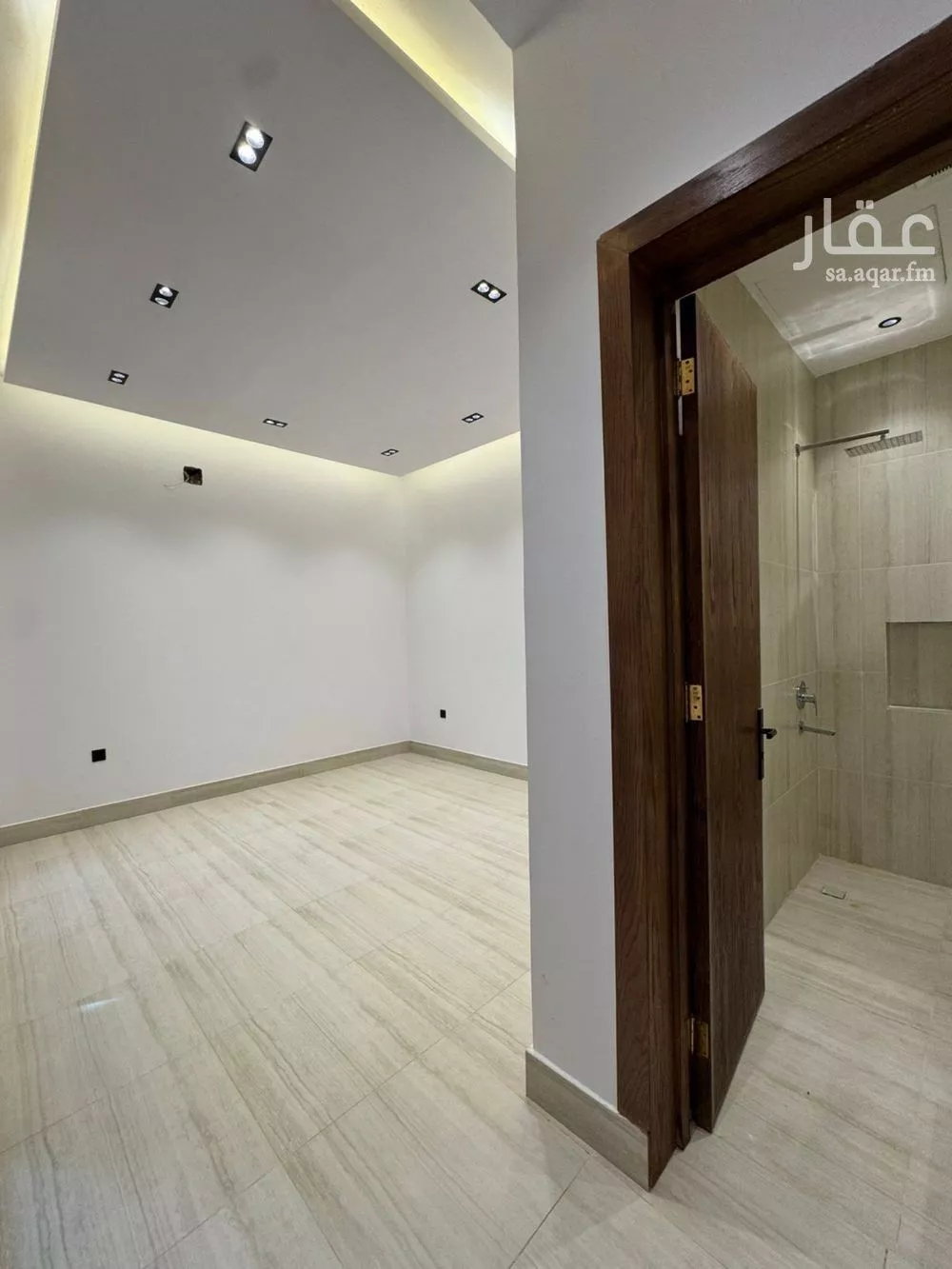 4 bedroom floor in Al Rimal 16