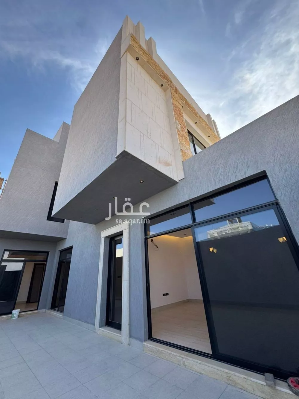 4 bedroom floor in Al Rimal 18