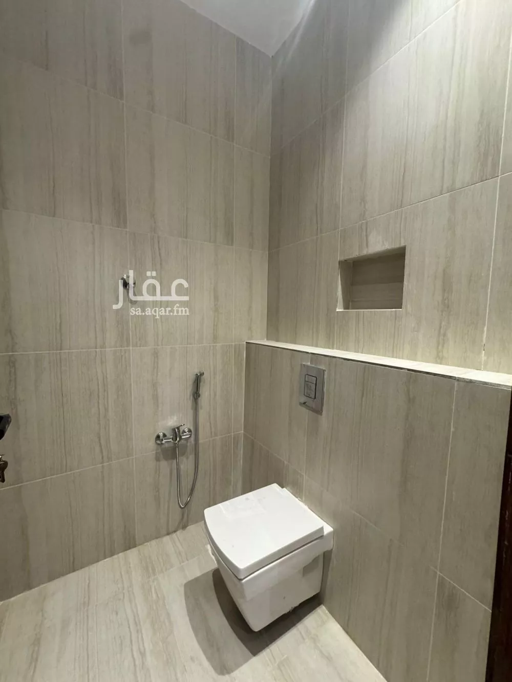 4 bedroom floor in Al Rimal 21