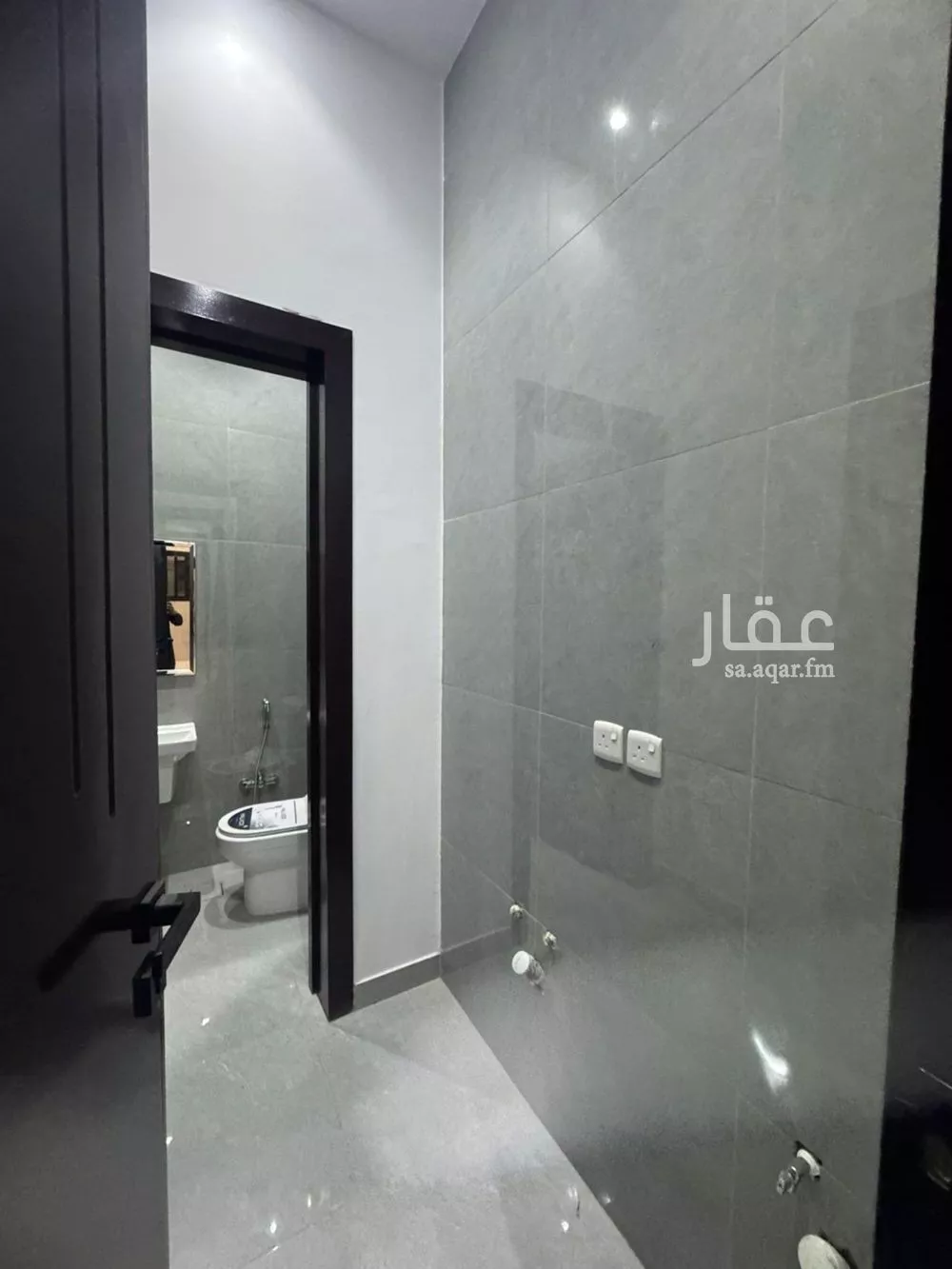 دور 4 غرف في العارض 11