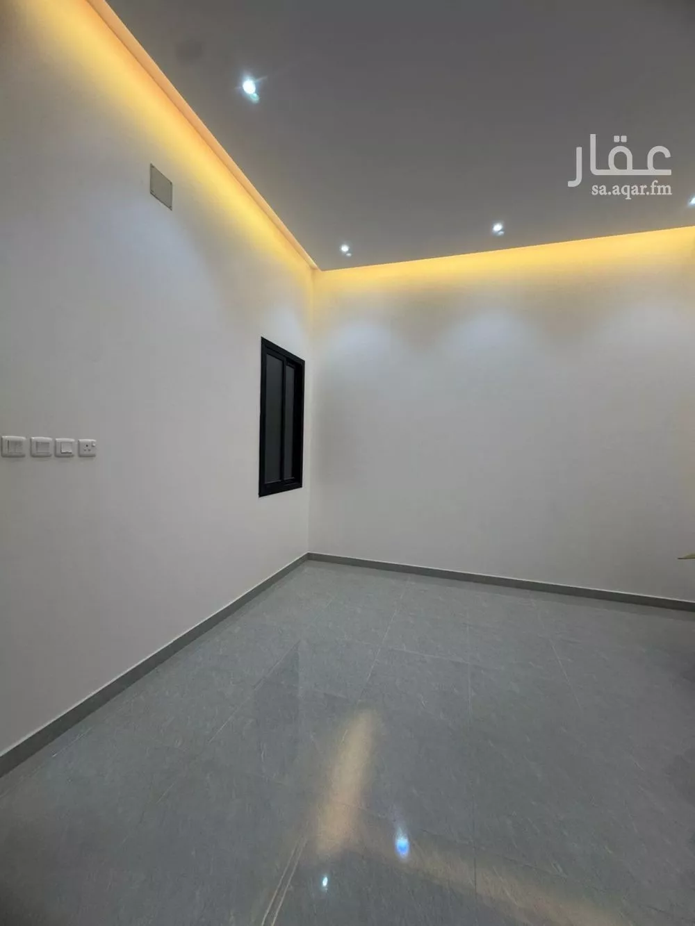 دور 4 غرف في العارض 12