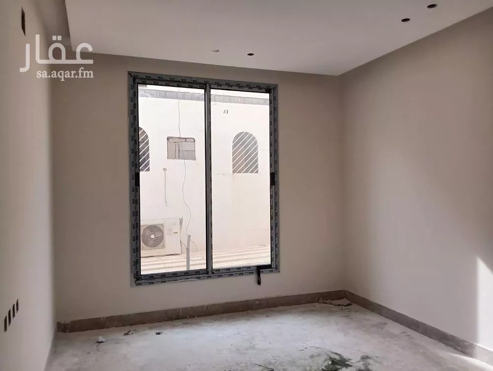 4 bedroom floor in Al Zahrah 5