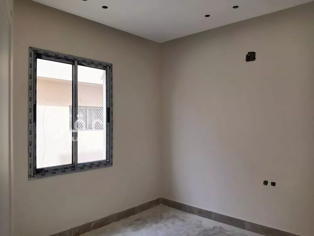 4 bedroom floor in Al Zahrah 8